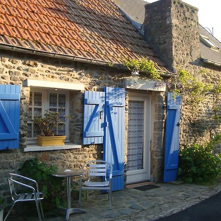 Gite "Rose Des Sables" - 800M De La Plage De Surtainville, Proche Commerces - Piscine En Juillet Et Aout Exterior foto